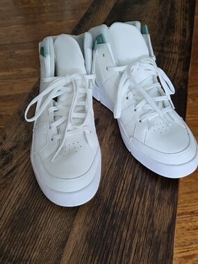 On -The Roger Clubhouse Mid 11M